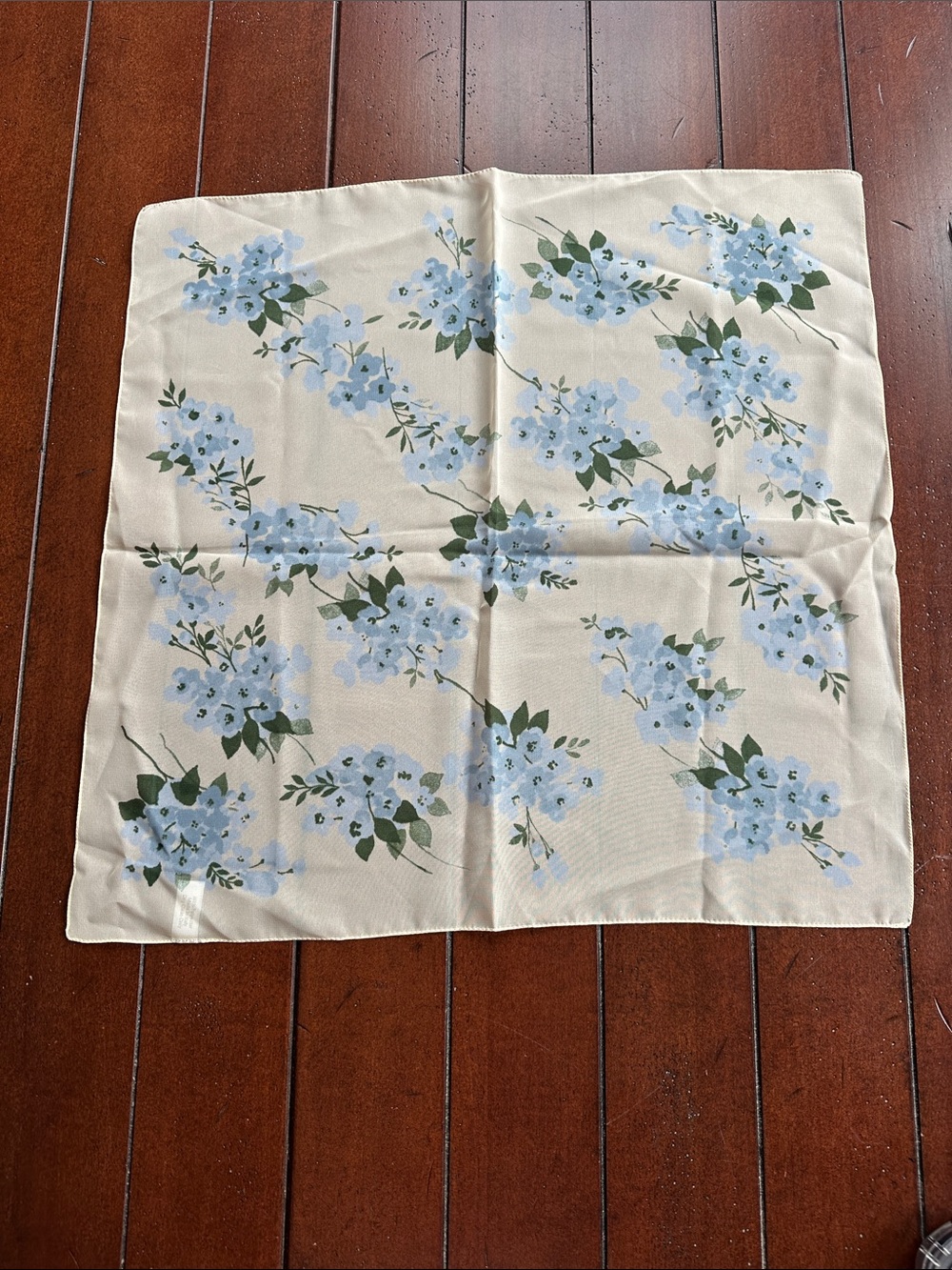 Ann Taylor Loft Floral Blue Bouquet Scard